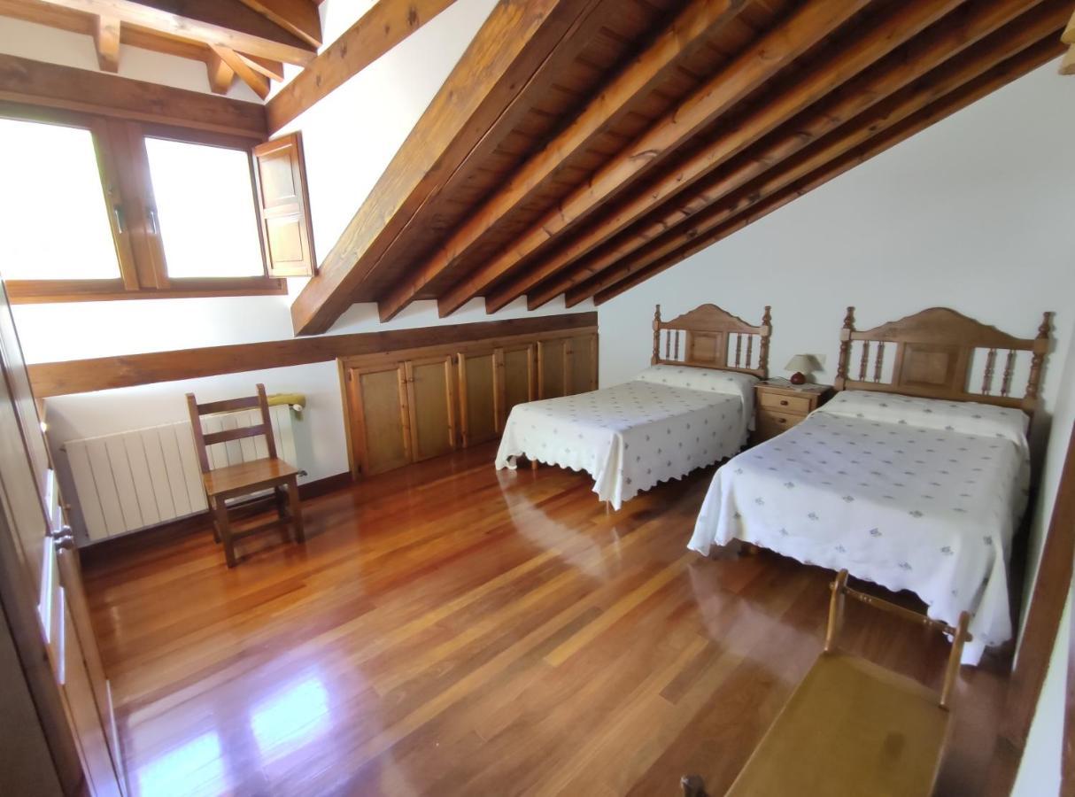 La Huertona Villa Pesaguero-La Parte Luaran gambar