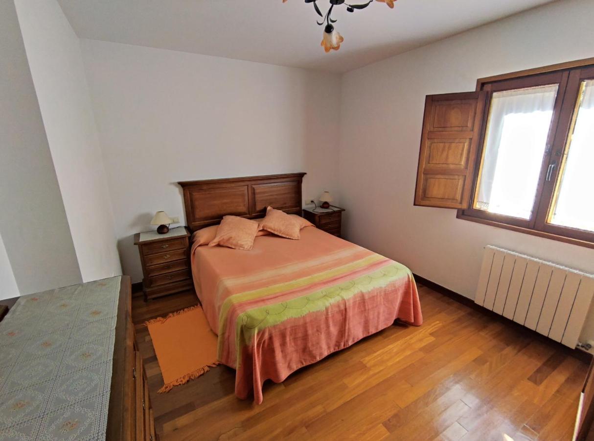 La Huertona Villa Pesaguero-La Parte Luaran gambar